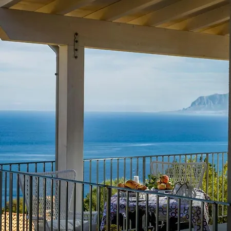 Rosaria 2 Km From The Riserva Natural Of The Zingaro Scopello (Sicily)