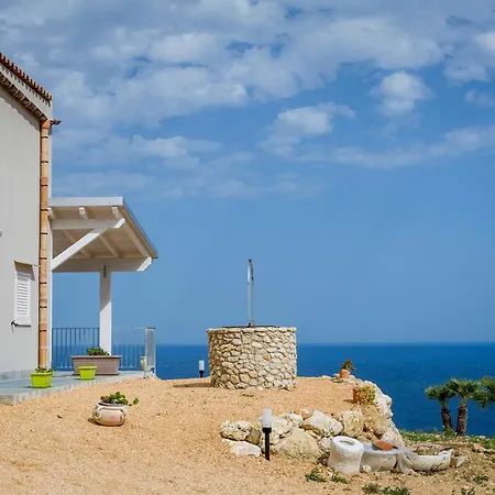 Rosaria 2 Km From The Riserva Natural Of The Zingaro *